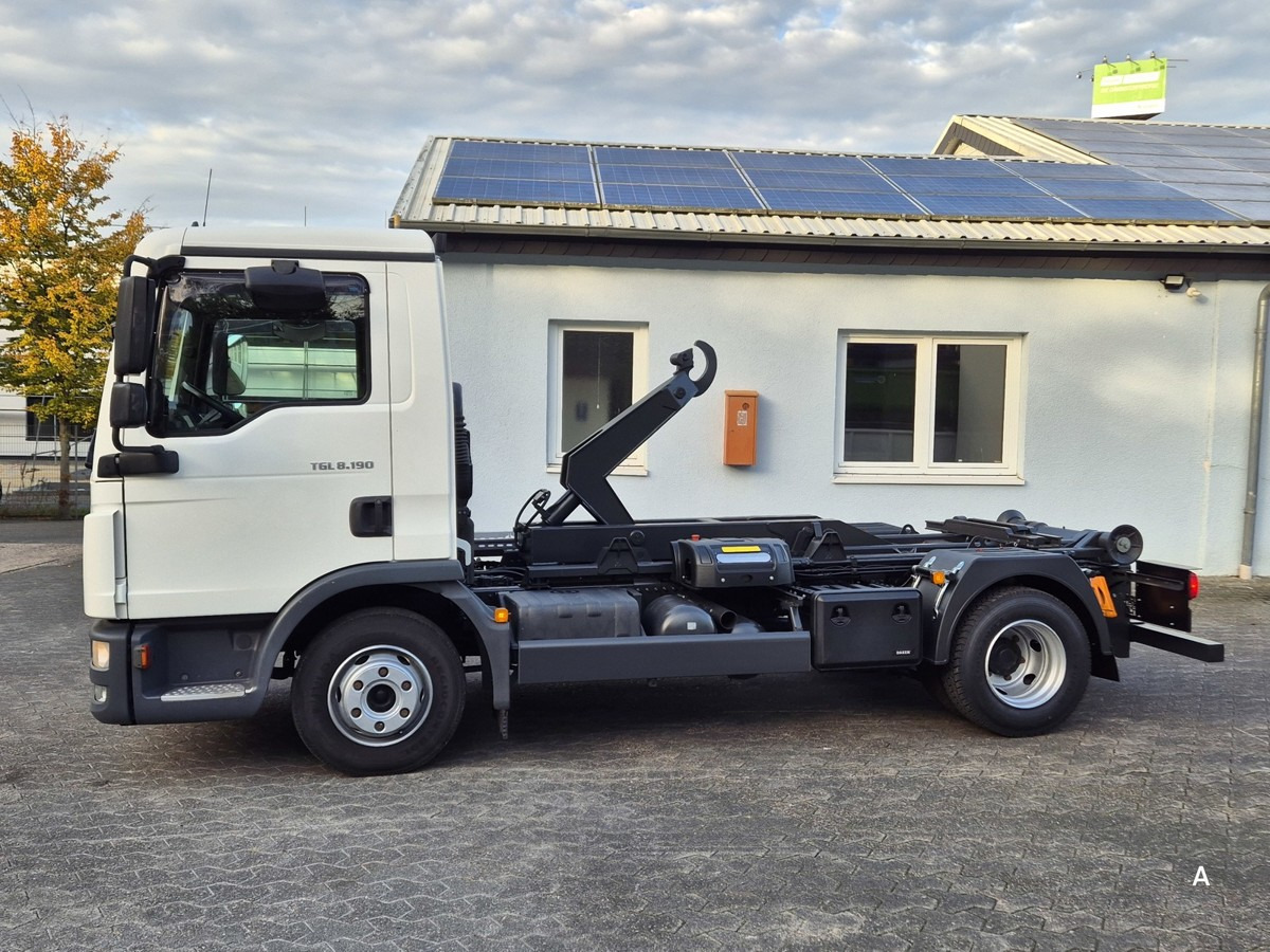 MAN TGL 8.190 BL City Abrollkipper Aut., 2 x AHK sof - Hákový nosič kontajnerov: obrázok 4 MAN TGL 8.190 BL City Abrollkipper Aut., 2 x AHK sof - Hákový nosič kontajnerov: obrázok 4