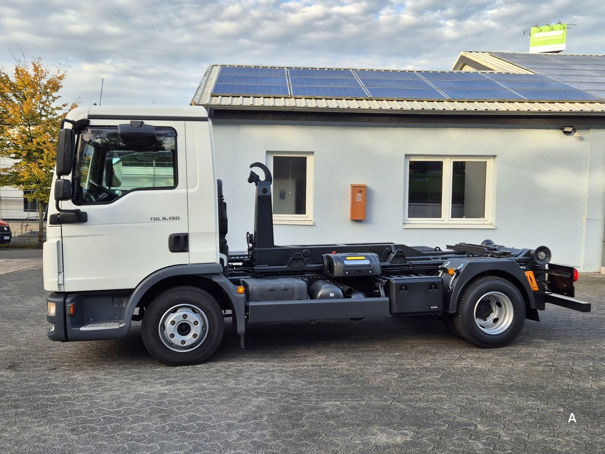 MAN TGL 8.190 BL City Abrollkipper Aut., 2 x AHK sof - Hákový nosič kontajnerov: obrázok 3 MAN TGL 8.190 BL City Abrollkipper Aut., 2 x AHK sof - Hákový nosič kontajnerov: obrázok 3