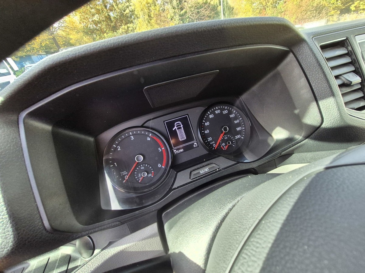 VW Crafter 35 Maxi L4H3 1Hand PDC - Furgon: obrázok 5 VW Crafter 35 Maxi L4H3 1Hand PDC - Furgon: obrázok 5