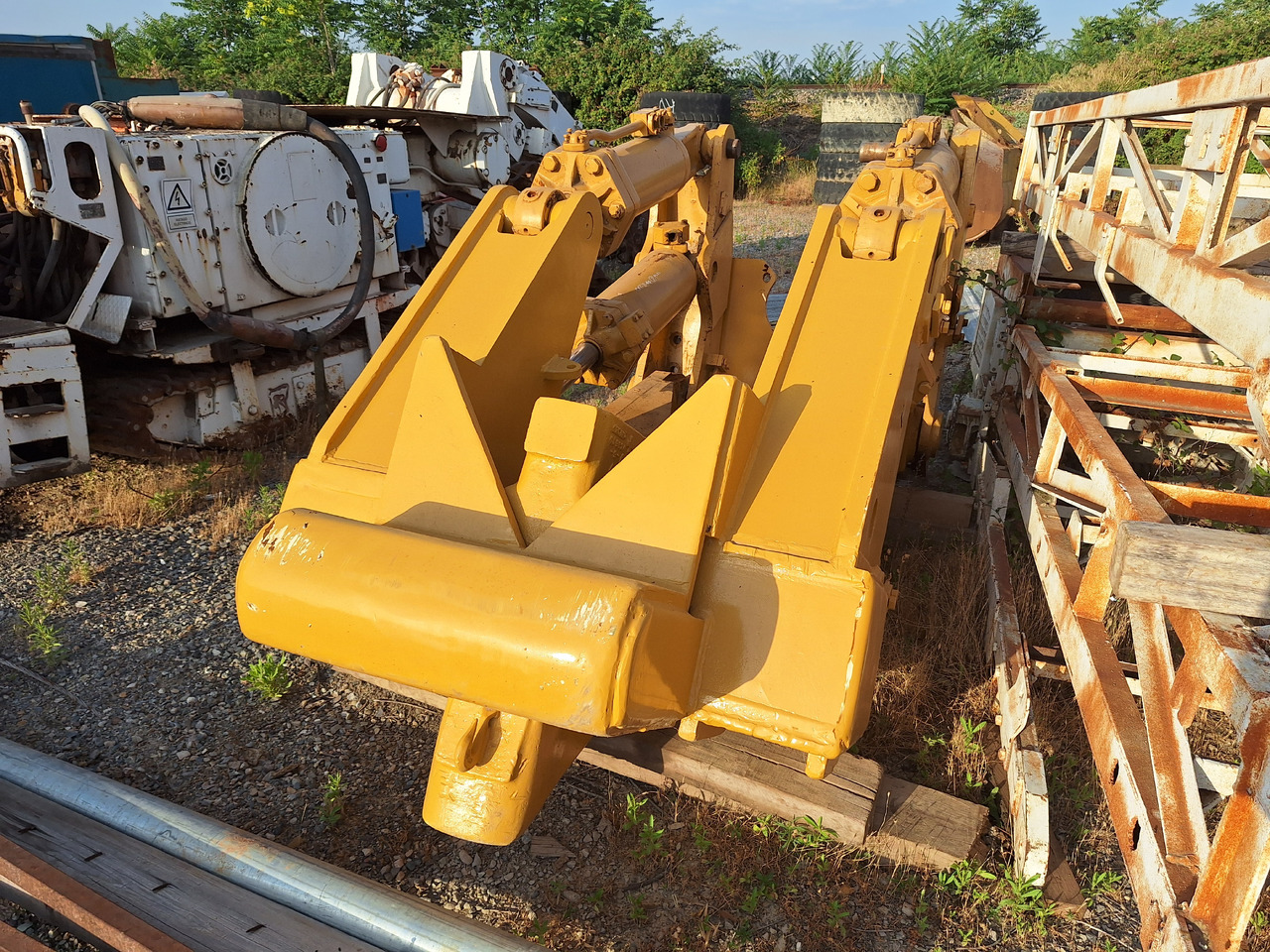 CATERPILLAR D9G-H - Rozrývač pre Buldozér: obrázok 2 CATERPILLAR D9G-H - Rozrývač pre Buldozér: obrázok 2