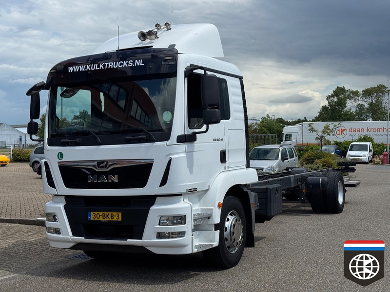 MAN TGM Sleeper cab - WB 6580 - Podvozek s kabinou: obrázok 4 MAN TGM Sleeper cab - WB 6580 - Podvozek s kabinou: obrázok 4