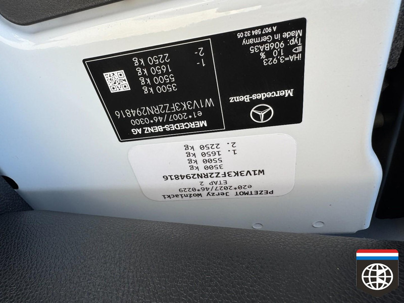 Mercedes-Benz Sprinter Laadbak verwarming - IDEAAL VOOR TRANSPORT VAN BLOEMEN IN DOZEN en/ of KRATTEN - Dodávka skriňová nadstavba: obrázok 2 Mercedes-Benz Sprinter Laadbak verwarming - IDEAAL VOOR TRANSPORT VAN BLOEMEN IN DOZEN en/ of KRATTEN - Dodávka skriňová nadstavba: obrázok 2