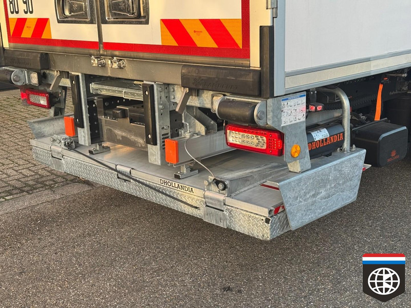 Leasing Renault D 320 wide Sleeper cab - DUO temp -30oC / ATP FRC - ThermoKing 1200 - Dhollandia Renault D 320 wide Sleeper cab - DUO temp -30oC / ATP FRC - ThermoKing 1200 - Dhollandia: obrázok 10 Leasing Renault D 320 wide Sleeper cab - DUO temp -30oC / ATP FRC - ThermoKing 1200 - Dhollandia Renault D 320 wide Sleeper cab - DUO temp -30oC / ATP FRC - ThermoKing 1200 - Dhollandia: obrázok 10