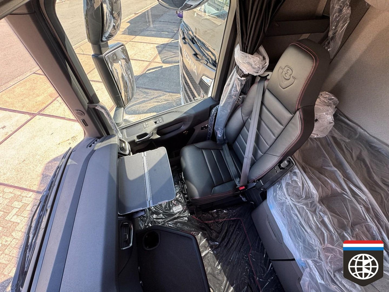 Scania 590 S King of the Road - FULL AIR - NEW TRUCK! - Ťahač: obrázok 2 Scania 590 S King of the Road - FULL AIR - NEW TRUCK! - Ťahač: obrázok 2