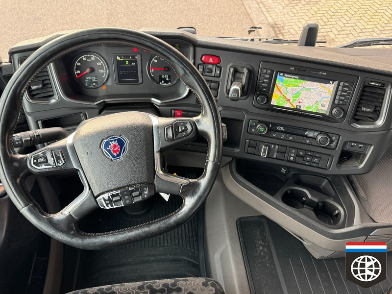 Scania R450 euro 6 D - Retarder - Night A/C - CLEAN TRUCK - full spoiler - Ťahač: obrázok 4 Scania R450 euro 6 D - Retarder - Night A/C - CLEAN TRUCK - full spoiler - Ťahač: obrázok 4