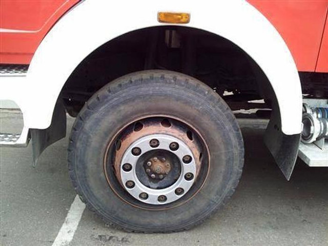 Mercedes-Benz 1019 AF 36 - Hasičské vozidlo: obrázok 5 Mercedes-Benz 1019 AF 36 - Hasičské vozidlo: obrázok 5