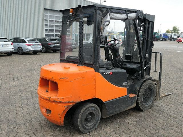 Doosan D35 C-5, 6m Hubhöhe, Freihub, 3,5to. Traglast - Dieselový vysokozdvižný vozík: obrázok 5 Doosan D35 C-5, 6m Hubhöhe, Freihub, 3,5to. Traglast - Dieselový vysokozdvižný vozík: obrázok 5