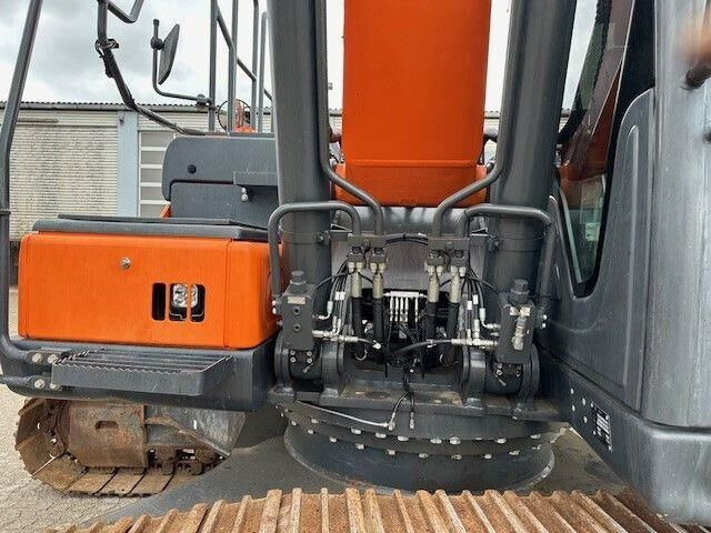 Doosan DX 255 LC-5, Rototilt,Div. Löffel,Greifer+Hammer - Pásové rýpadlo: obrázok 4 Doosan DX 255 LC-5, Rototilt,Div. Löffel,Greifer+Hammer - Pásové rýpadlo: obrázok 4