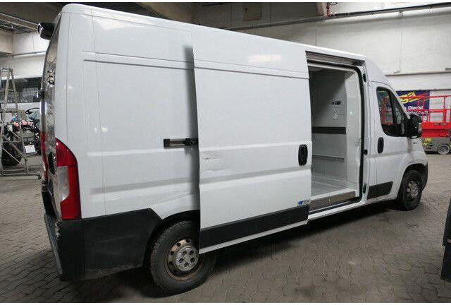 Fiat Ducato 4x2, Wbasto Frigo 4000, 3. Sitz, Klima - Chladiarenská dodávka: obrázok 5 Fiat Ducato 4x2, Wbasto Frigo 4000, 3. Sitz, Klima - Chladiarenská dodávka: obrázok 5