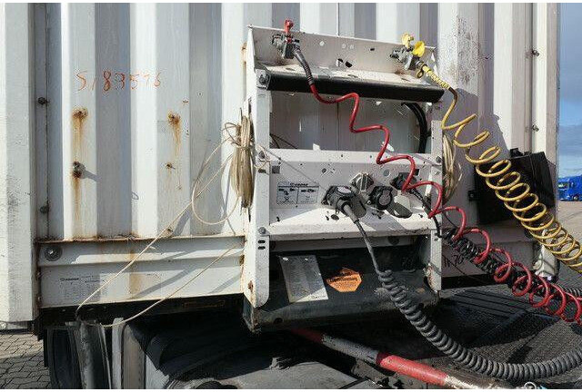 Krone SD, Edscha, Schiebeplane, Zurrösen, Luftfederung - Plachtový náves: obrázok 5 Krone SD, Edscha, Schiebeplane, Zurrösen, Luftfederung - Plachtový náves: obrázok 5