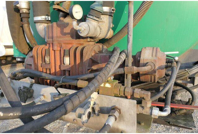 LINDNER & Fischer TSA 27 VA, Gülle, Vakuum,27m³ - Fekálne vozidlo: obrázok 3 LINDNER & Fischer TSA 27 VA, Gülle, Vakuum,27m³ - Fekálne vozidlo: obrázok 3