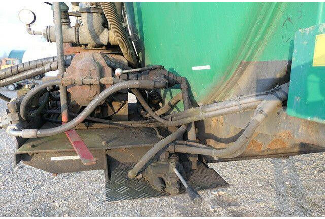 LINDNER & Fischer TSA 27 VA, Gülle, Vakuum,27m³ - Fekálne vozidlo: obrázok 4 LINDNER & Fischer TSA 27 VA, Gülle, Vakuum,27m³ - Fekálne vozidlo: obrázok 4