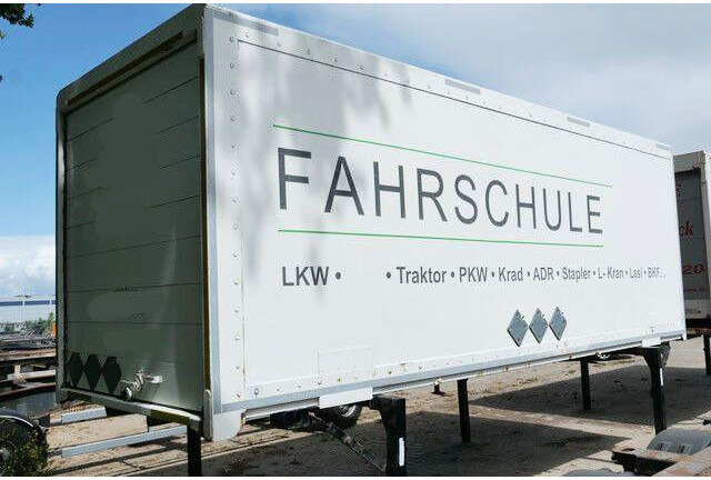 Lubtheen WKO 715, Wechselkoffer, BDF, Rolltor - Podvozek s kabinou: obrázok 4 Lubtheen WKO 715, Wechselkoffer, BDF, Rolltor - Podvozek s kabinou: obrázok 4