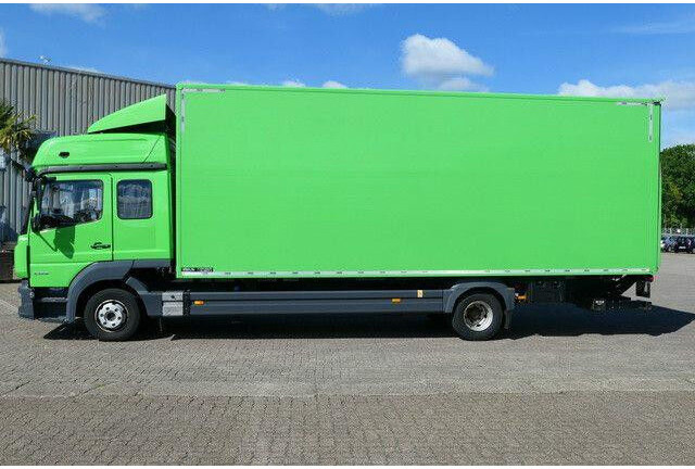 Mercedes-Benz 1023 L Atego 4x2, Schlafkabine, AHK, LBW, Möbel - Skříňový nákladní auto: obrázok 2 Mercedes-Benz 1023 L Atego 4x2, Schlafkabine, AHK, LBW, Möbel - Skříňový nákladní auto: obrázok 2