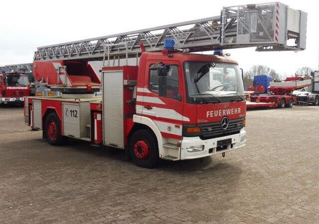 Mercedes-Benz 1528 ATEGO 4x2, Drehleiter DL23-12, Metz, 30m - Hasičské vozidlo: obrázok 4 Mercedes-Benz 1528 ATEGO 4x2, Drehleiter DL23-12, Metz, 30m - Hasičské vozidlo: obrázok 4