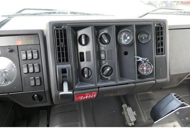 Leasing Mercedes-Benz 1838 AK 4x4, Allrad, Einzelbereifung, Wenig KM Mercedes-Benz 1838 AK 4x4, Allrad, Einzelbereifung, Wenig KM: obrázok 15 Leasing Mercedes-Benz 1838 AK 4x4, Allrad, Einzelbereifung, Wenig KM Mercedes-Benz 1838 AK 4x4, Allrad, Einzelbereifung, Wenig KM: obrázok 15