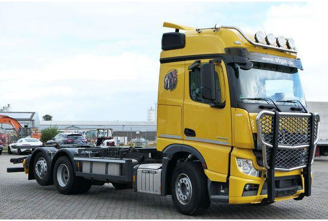 Mercedes-Benz 2546 L 6x2, MP4, 2x Schlafliege, Bullfänger, AC - Podvozek s kabinou: obrázok 4 Mercedes-Benz 2546 L 6x2, MP4, 2x Schlafliege, Bullfänger, AC - Podvozek s kabinou: obrázok 4