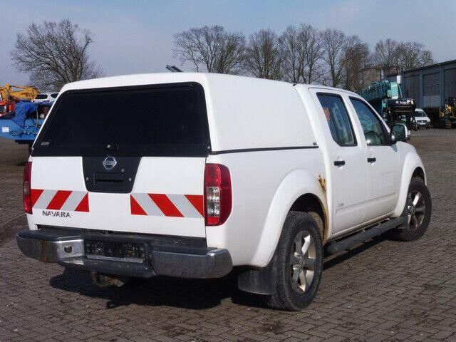 Nissan Navara 2.5 Tdi 4x4, DOKA, Pickup, Klima, AHK - Dodávka valník: obrázok 5 Nissan Navara 2.5 Tdi 4x4, DOKA, Pickup, Klima, AHK - Dodávka valník: obrázok 5