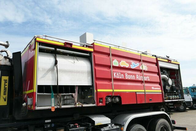 ROSENBAUER/Feuerwehr/Wasserwerfer - Hasičské vozidlo: obrázok 2 ROSENBAUER/Feuerwehr/Wasserwerfer - Hasičské vozidlo: obrázok 2