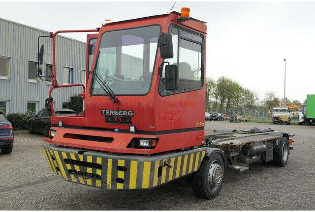 Terberg BC 182, Wechselbrücken, Sattelkupplung - Podvozek s kabinou: obrázok 4 Terberg BC 182, Wechselbrücken, Sattelkupplung - Podvozek s kabinou: obrázok 4