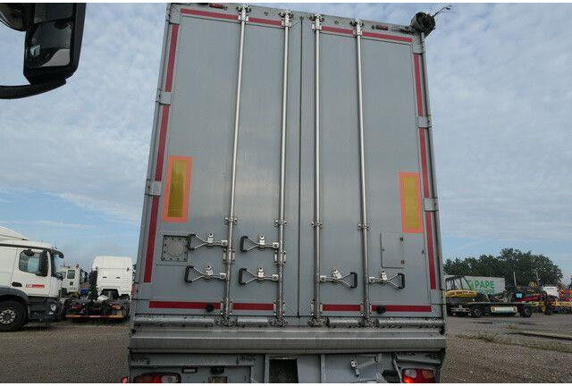 Kraker CF-200, 8mm Boden, 92m³, Trichter, Luft-Lift,SAF - Náves skriňové: obrázok 5 Kraker CF-200, 8mm Boden, 92m³, Trichter, Luft-Lift,SAF - Náves skriňové: obrázok 5