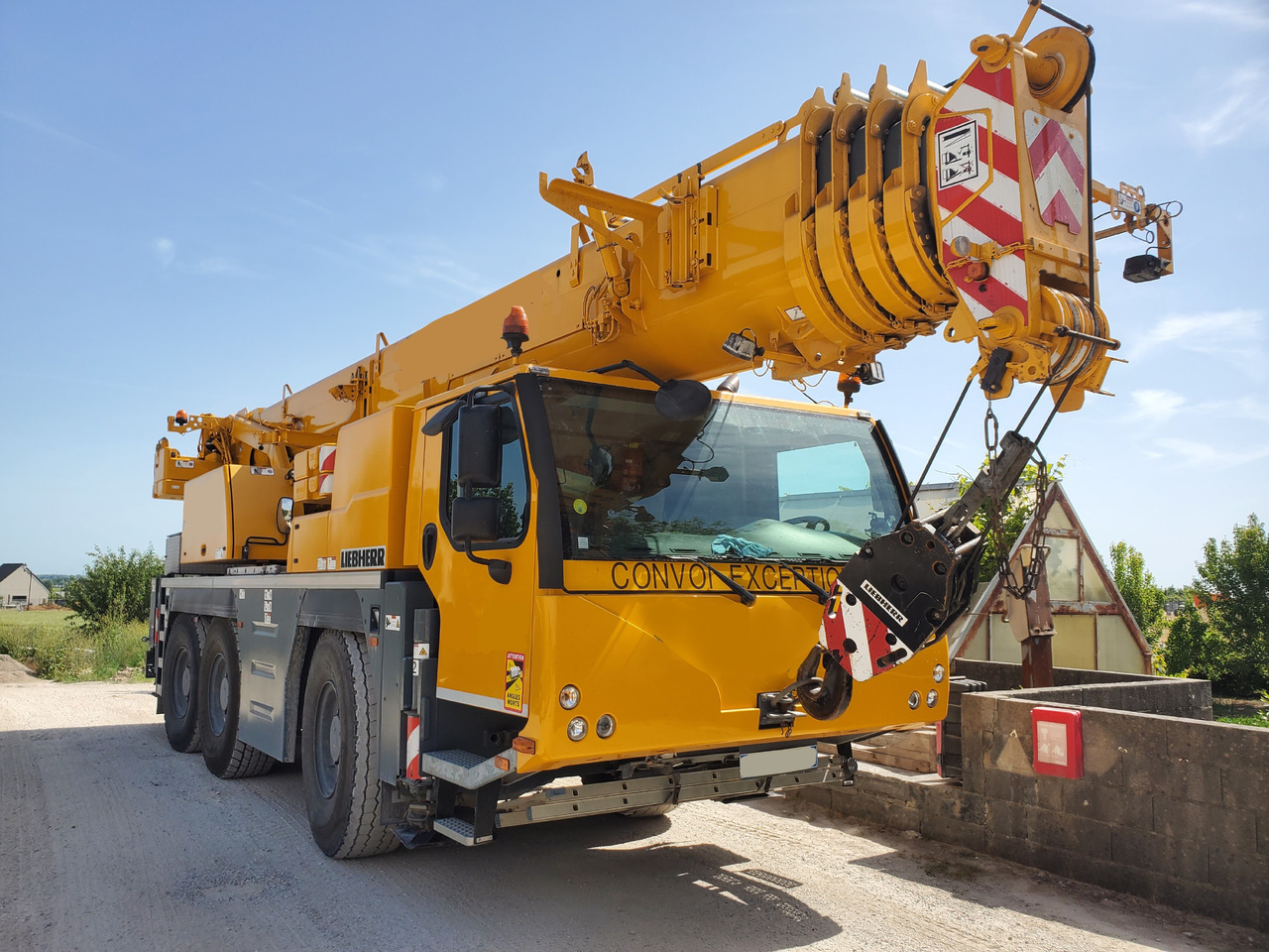 Liebherr LTM 1055 3.2 - Autožeriav: obrázok 1 Liebherr LTM 1055 3.2 - Autožeriav: obrázok 1