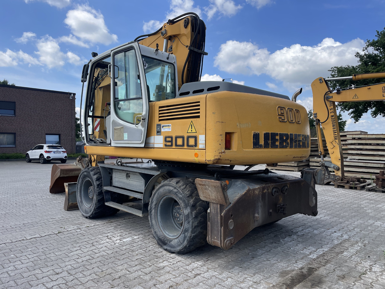 LIEBHERR A900C HD Litronic - Kolesové rýpadlo: obrázok 2 LIEBHERR A900C HD Litronic - Kolesové rýpadlo: obrázok 2