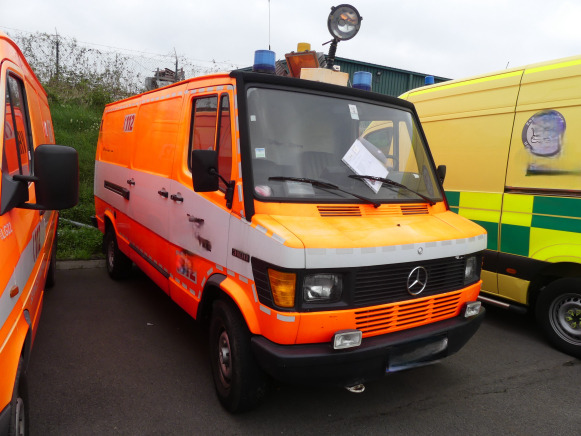 Camionnette fourgon Mercedes TN 310 DB (1990-41.406 km) - Automobil: obrázok 2 Camionnette fourgon Mercedes TN 310 DB (1990-41.406 km) - Automobil: obrázok 2