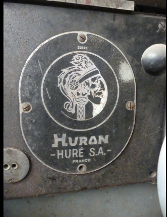 Fraiseuse universelle CNC 3 axes Huron RU 881 - Frézka na kov: obrázok 5 Fraiseuse universelle CNC 3 axes Huron RU 881 - Frézka na kov: obrázok 5