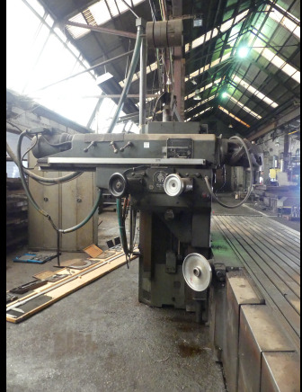 Fraiseuse universelle CNC 3 axes Huron RU 881 - Frézka na kov: obrázok 4 Fraiseuse universelle CNC 3 axes Huron RU 881 - Frézka na kov: obrázok 4