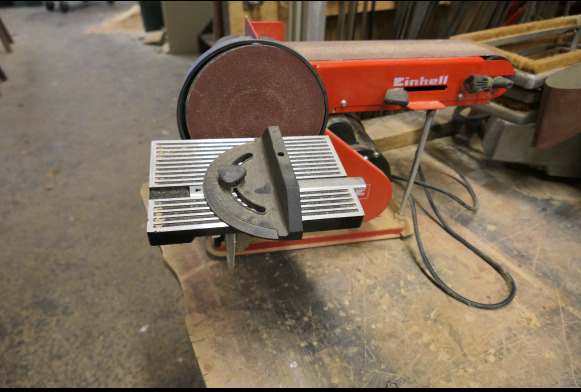 Ponceuse à bande + lapidaire Einhell TC-US 400 - Drevoobrábací stroj: obrázok 4 Ponceuse à bande + lapidaire Einhell TC-US 400 - Drevoobrábací stroj: obrázok 4