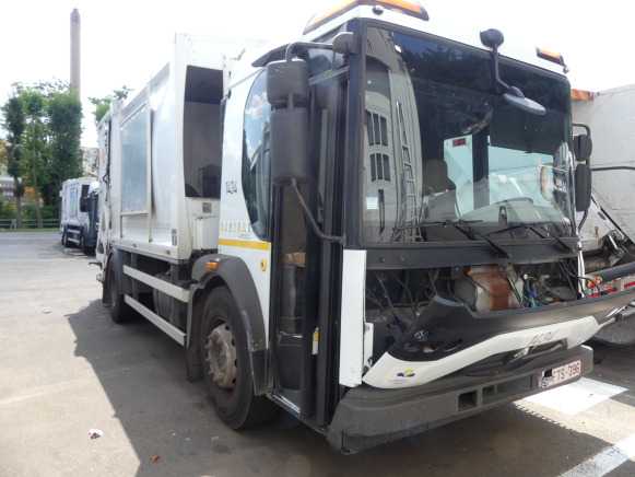 REF:1434 - Camion poubelle (pour pièces) Renault Access (2013-204.150 km) - Auto na odvoz odpadu: obrázok 2 REF:1434 - Camion poubelle (pour pièces) Renault Access (2013-204.150 km) - Auto na odvoz odpadu: obrázok 2