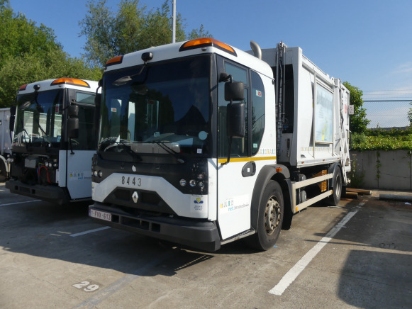 REF:8443 - Camion poubelle Renault Access (2013-128.985 km) - Auto na odvoz odpadu: obrázok 1 REF:8443 - Camion poubelle Renault Access (2013-128.985 km) - Auto na odvoz odpadu: obrázok 1