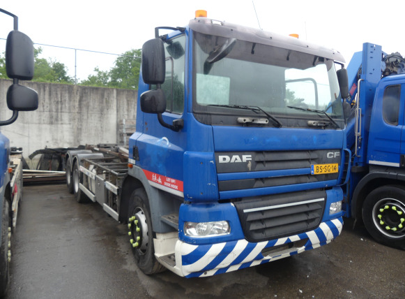 REF:BS-SG-14 - Camion porte container DAF FASCF85 (2007-1.117.773 km) - Kontejnérový podvozek/ Výměnná nástavba: obrázok 2 REF:BS-SG-14 - Camion porte container DAF FASCF85 (2007-1.117.773 km) - Kontejnérový podvozek/ Výměnná nástavba: obrázok 2