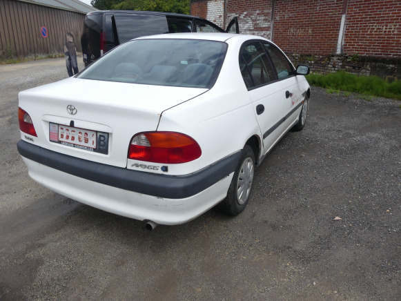 REF:DBB024 - Voiture Toyota Avensis (1998-172.549 km) - SUV: obrázok 5 REF:DBB024 - Voiture Toyota Avensis (1998-172.549 km) - SUV: obrázok 5