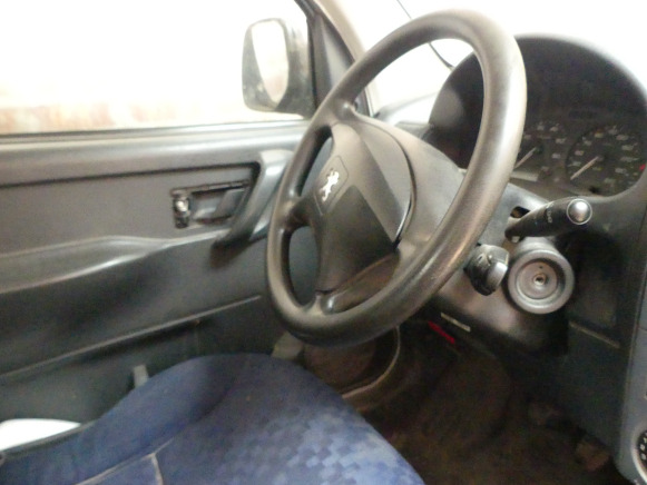 Malá dodávka REF:Immatriculé sous : YAU-437 - Voiture Peugeot Partner: obrázok 10