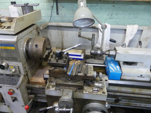 Tour à métaux Gap-Bed Lathe C6232A - Sústruh na kov: obrázok 3 Tour à métaux Gap-Bed Lathe C6232A - Sústruh na kov: obrázok 3