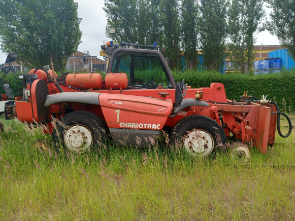 Tracteur CHARIOTRAC pour pièces - Traktor: obrázok 1 Tracteur CHARIOTRAC pour pièces - Traktor: obrázok 1
