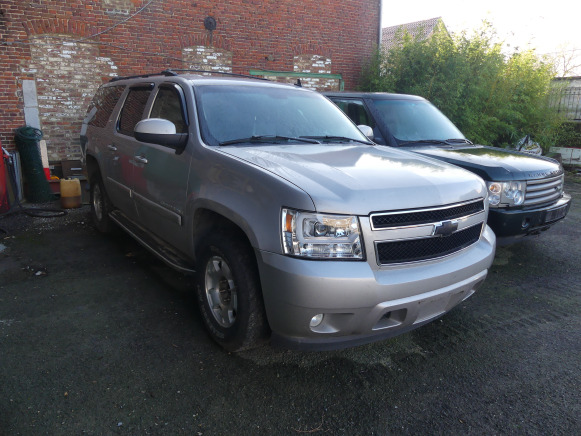 Voiture Chevrolet Suburban (2006-355.000 km) Numéro de châssis : 1GNFK16327J170092 - Kilométrage : 355000 - Dodávkа s dvojitou kabínou: obrázok 2 Voiture Chevrolet Suburban (2006-355.000 km) Numéro de châssis : 1GNFK16327J170092 - Kilométrage : 355000 - Dodávkа s dvojitou kabínou: obrázok 2