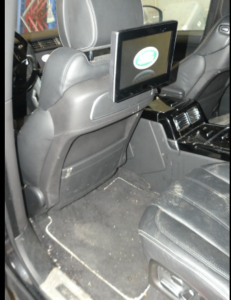 Voiture Landrover LG (2014-271.976 km) - Automobil: obrázok 4 Voiture Landrover LG (2014-271.976 km) - Automobil: obrázok 4