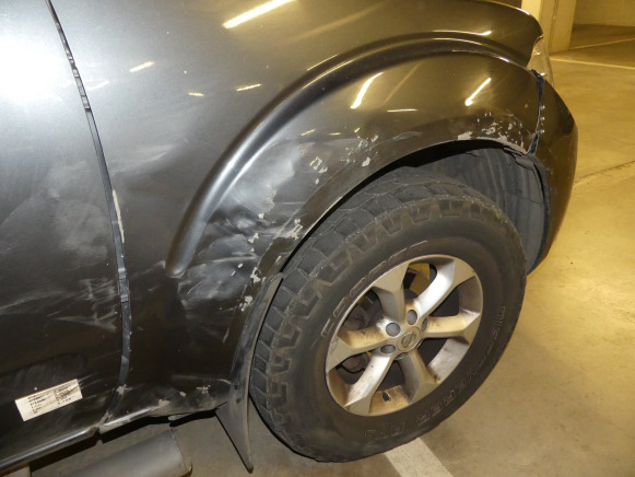 Voiture Nissan NAVARA 2.5 (2012-237.396 km) - Automobil: obrázok 5 Voiture Nissan NAVARA 2.5 (2012-237.396 km) - Automobil: obrázok 5