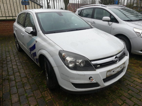 Voiture Opel Astra (2005-150.228 km) - Automobil: obrázok 2 Voiture Opel Astra (2005-150.228 km) - Automobil: obrázok 2