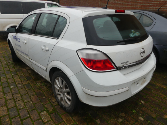 Voiture Opel Astra (2005-150.228 km) - Automobil: obrázok 4 Voiture Opel Astra (2005-150.228 km) - Automobil: obrázok 4