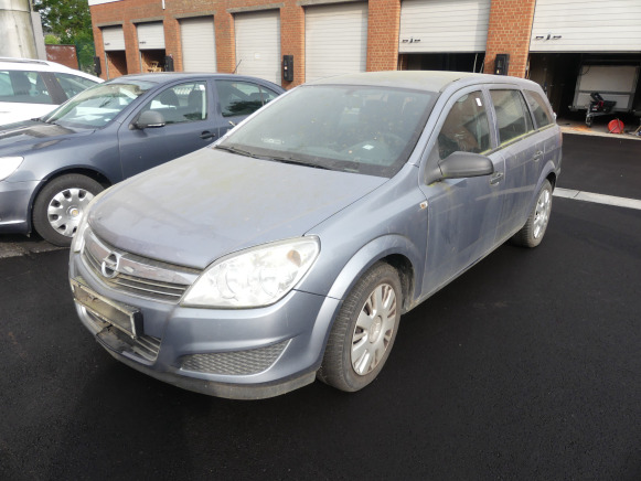 Voiture Opel Astra (2007-121.557 km) - Automobil: obrázok 1 Voiture Opel Astra (2007-121.557 km) - Automobil: obrázok 1
