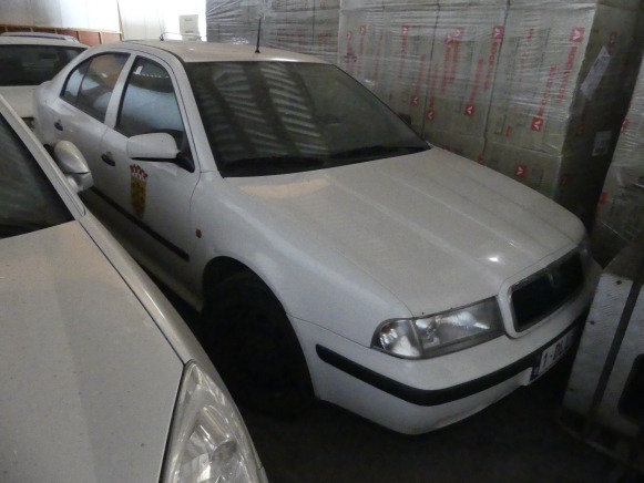 Voiture Skoda Octavia GLX - Automobil: obrázok 1 Voiture Skoda Octavia GLX - Automobil: obrázok 1