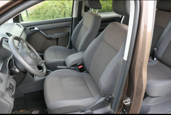 Voiture Volkswagen Caddy (2014-152.805 km) - Automobil: obrázok 5 Voiture Volkswagen Caddy (2014-152.805 km) - Automobil: obrázok 5