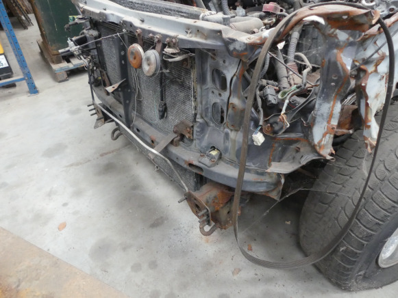 Voiture (pour pièces) Toyota Land Cruiser (J12) - Automobil: obrázok 3 Voiture (pour pièces) Toyota Land Cruiser (J12) - Automobil: obrázok 3