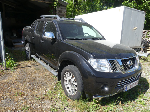 Voiture tout terrain Nissan Navara V6 - Automobil: obrázok 1 Voiture tout terrain Nissan Navara V6 - Automobil: obrázok 1