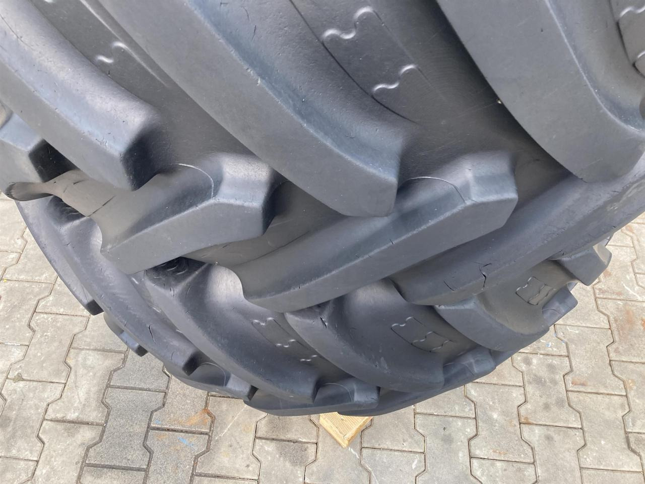 BKT 600/65R30 - Pneumatika pre Poľnohospodárske stroje: obrázok 3 BKT 600/65R30 - Pneumatika pre Poľnohospodárske stroje: obrázok 3