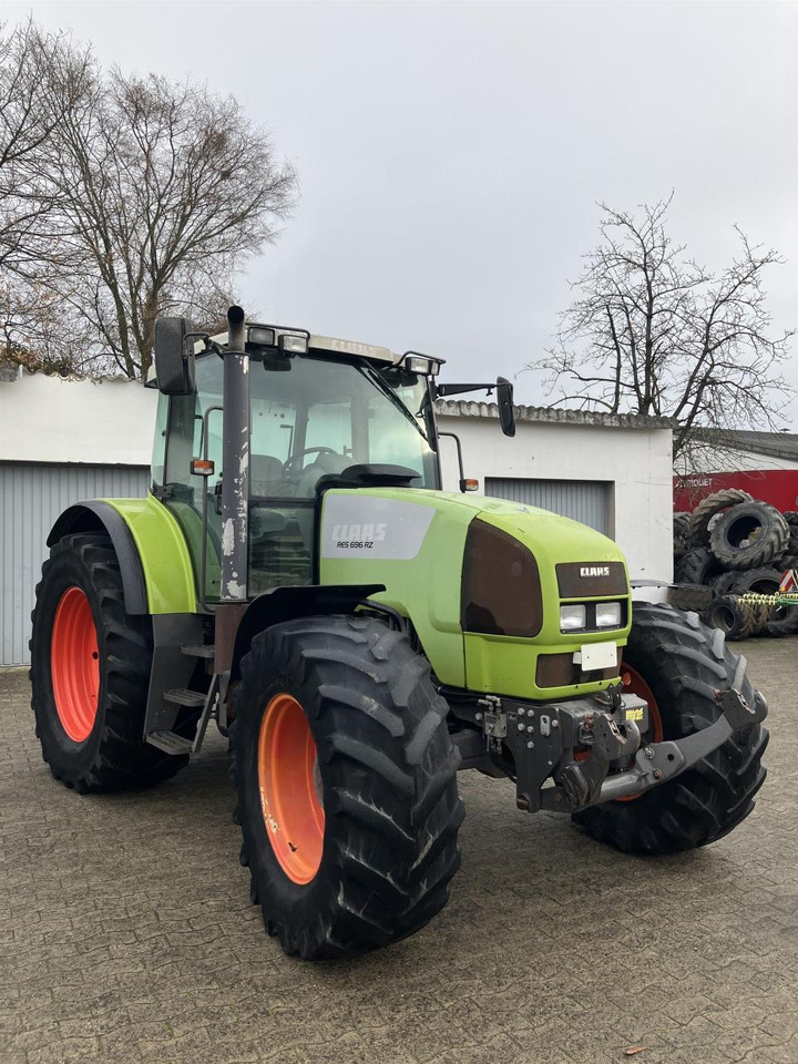 CLAAS Ares 696 RZ - Traktor: obrázok 5 CLAAS Ares 696 RZ - Traktor: obrázok 5